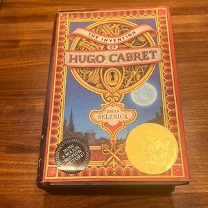 The Invention of Hugo Cabret - Hardcover By Selznick, Brian - great condition